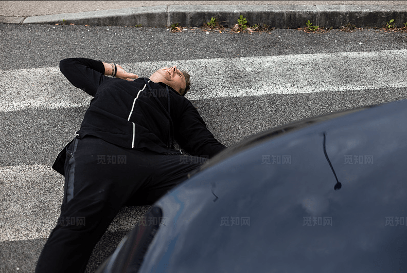 肇事逃逸的民事赔偿责任如何认定与处理 撞车逃逸后民事责任怎么认定和处理